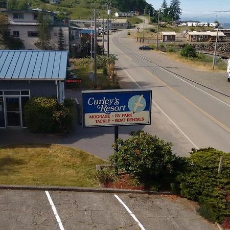 Curley'S Resort & Dive Center Sekiu Extérieur photo