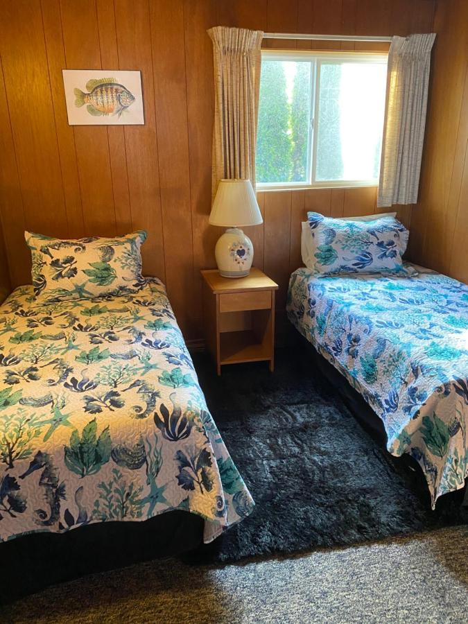 Curley'S Resort & Dive Center Sekiu Extérieur photo